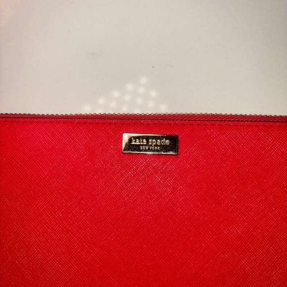 Kate Spade Large Continental Wallet | Vibrant Red | Slightly Used - Picture 4 of 10